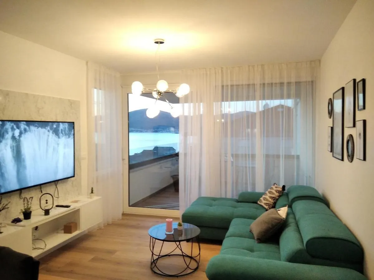 Apartment Alegria Okrug Gornji 0*,  Croatia