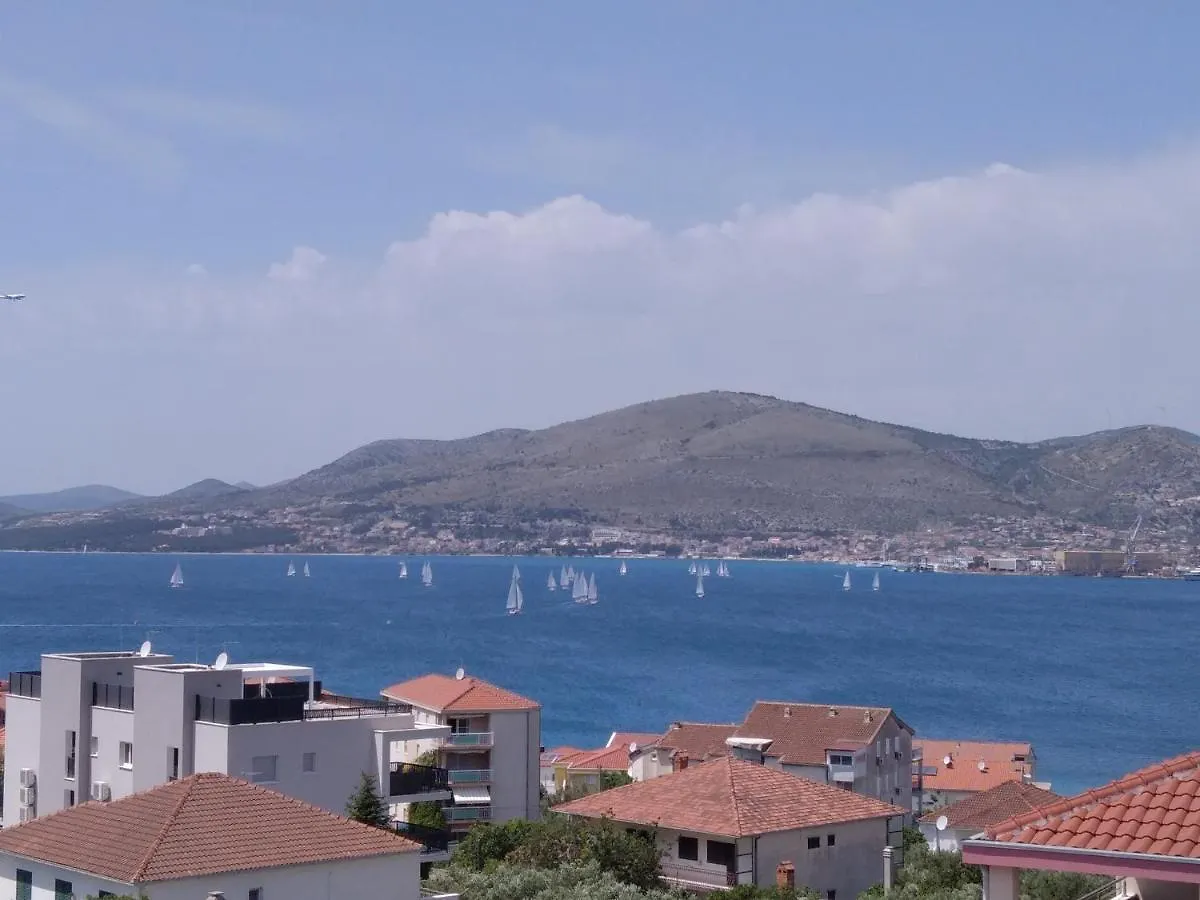 Apartment Alegria location